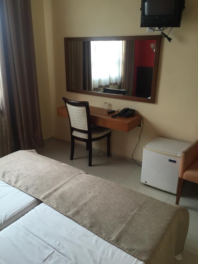 White Palace Hotel Antananarivo Eksteriør bilde